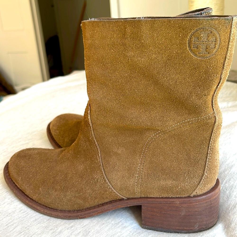 Tory Burch Sienna River Rock Embossed Logo Suede Leather  ankle Boots